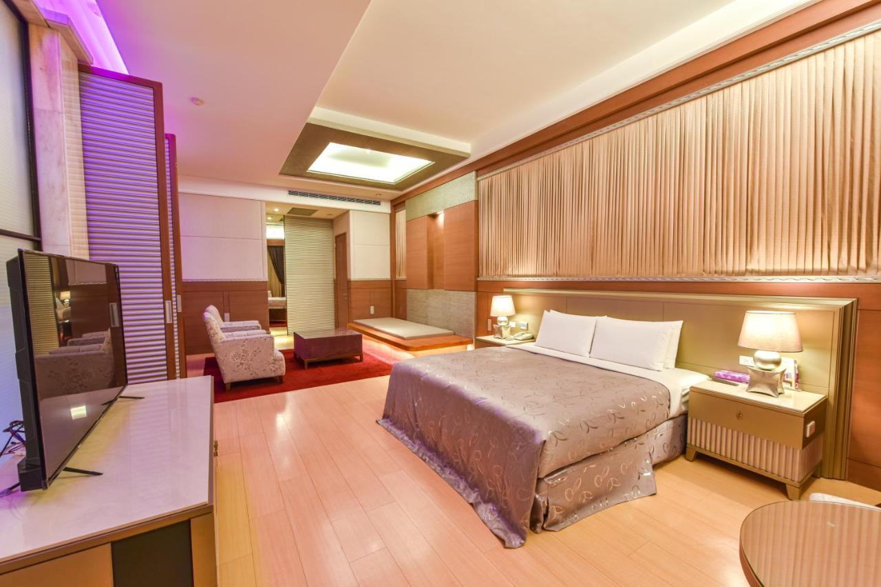 Purple Garden Motel Kao-siung Exteriér fotografie