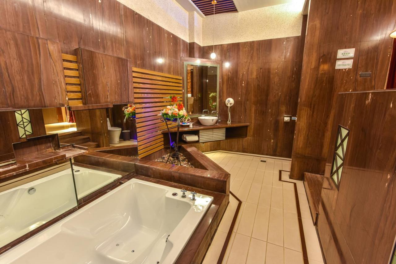 Purple Garden Motel Kao-siung Exteriér fotografie